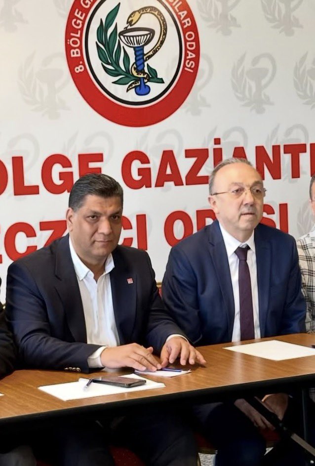 Uzun süredir Gaziantep Eczacılar Odası Başkanlığı’nı sürdüren kıymetli dostum Sayın İrfan Demirci’yi , Türkiye Eczacılar Birliği Başkanı seçilmesinden ötürü can-ı gönülden kutlar , çalışmalarında başarılar dilerim…