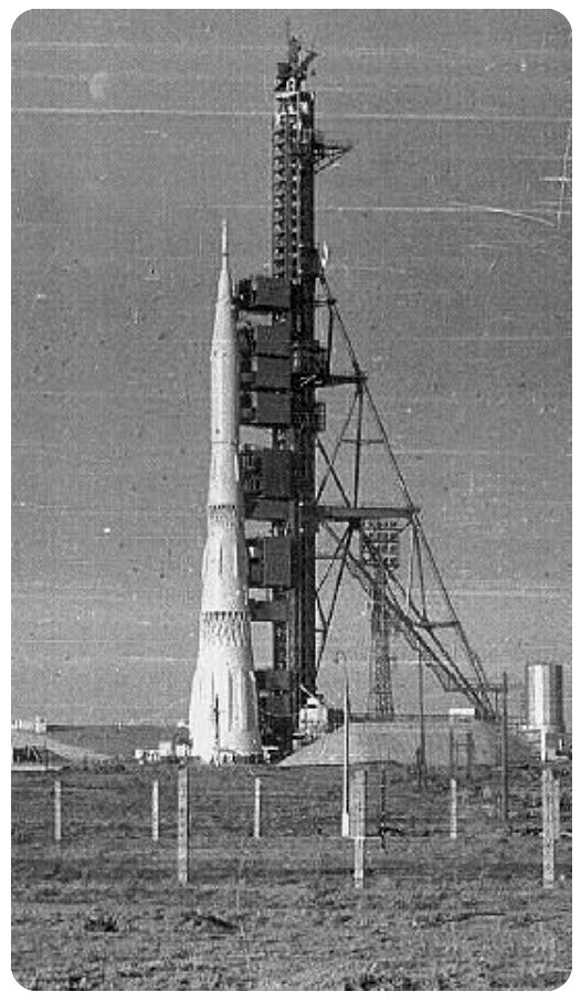 Heute vor 53 Jahren ist die sowjetische N1 (7L) zum letzten Mal explodiert 🗓️

Die N1 wurde aufgegeben, weil alle vier Testflüge wegen schwerer Probleme mit der komplexen Erststufe und ihren 30 Triebwerken scheiterten. Nach Koroljows Tod fehlte eine klare technische Führung,