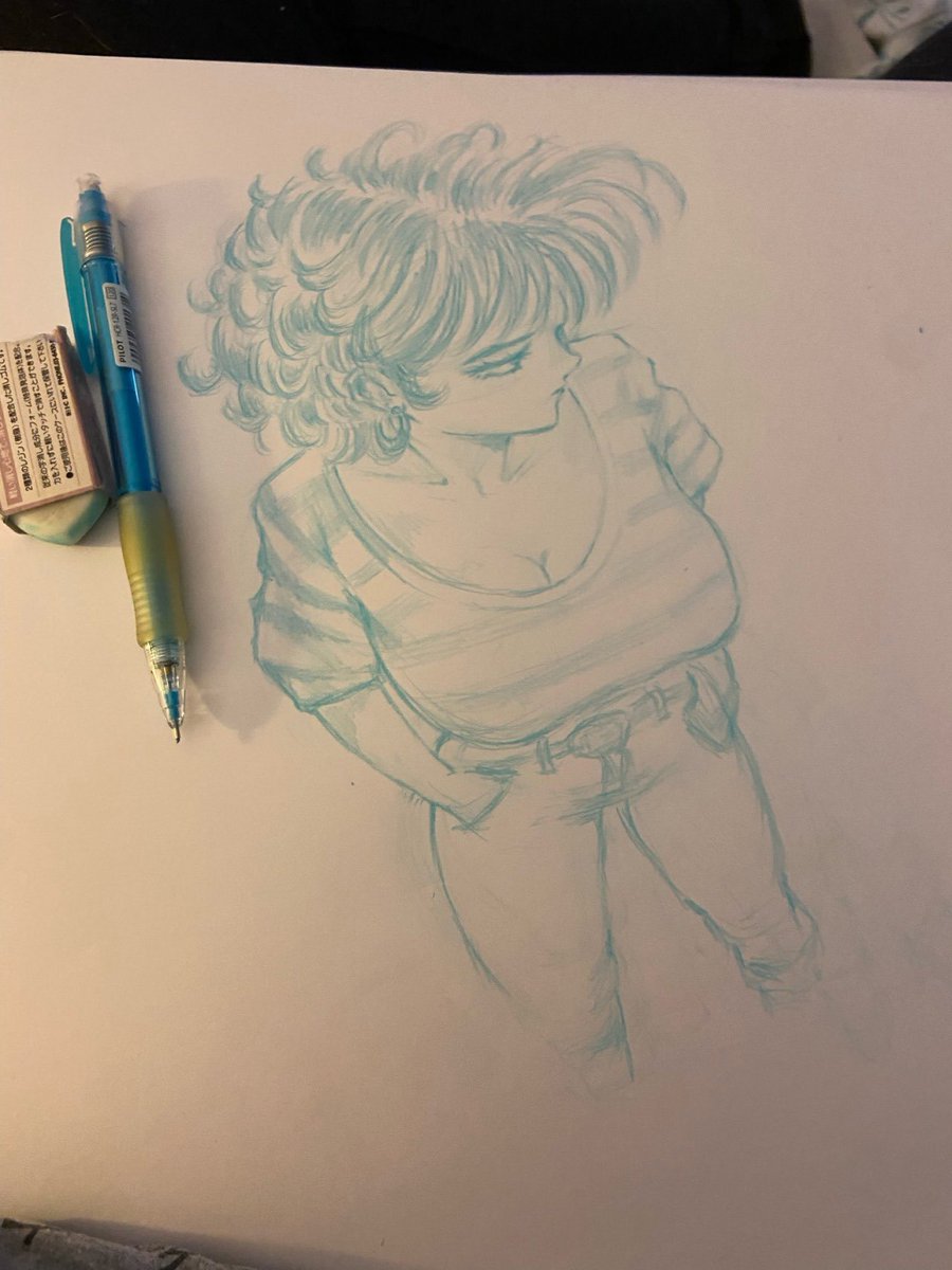 DesignatedSally's tweet image. I love drawing angles like this 

#ocs #sketching