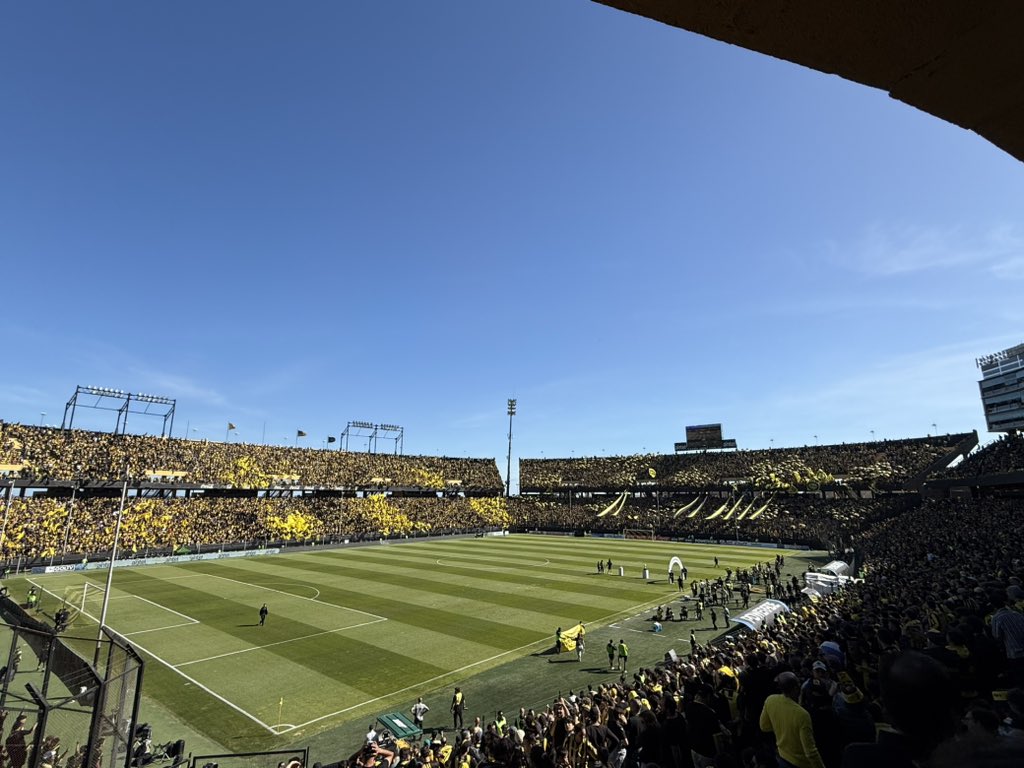 tranmerekev's tweet image. It&apos;s the Uruguay league play off final (1st leg) starting in a minute, and it&apos;s a Clasico.

It&apos;s on VTV if you know where to look.
😉