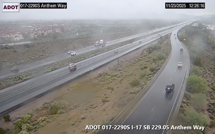 ArizonaDOT's tweet photo. Heading into this afternoon, we're still seeing rain and storm clouds in many places. Please slow down and allow extra braking room. Also:
🚘Turn on headlights if using your wipers.
🚙 Check tires and wiper blades before leaving.
🛣 Avoid flooded roads &amp; washes. https://t.co/wg1yZOgRiZ