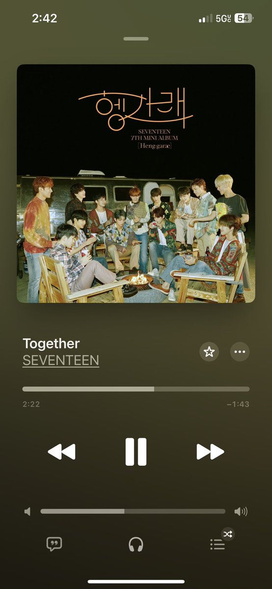 soyoonfan's tweet image. listening to the bible