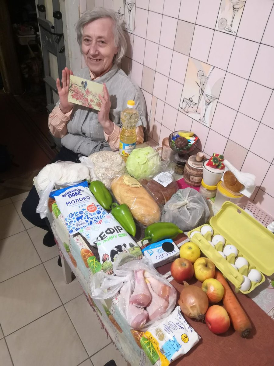BakedBean7201's tweet image. Your generosity is the key to keeping Julia and her team delivering 5 days a week.

The Seniors appreciate your support so very much.

@JuliaSubbotina1 makes sure each Senior gets what they need!

💙Food 💛Medicine 💙Hygiene 

All delivered with some compassion and time for…