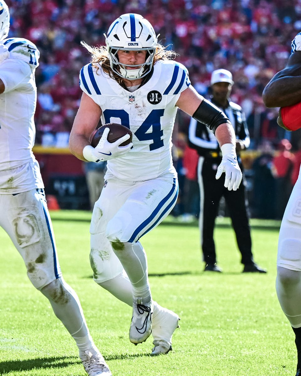 rook moving the chains. ⛓️ 