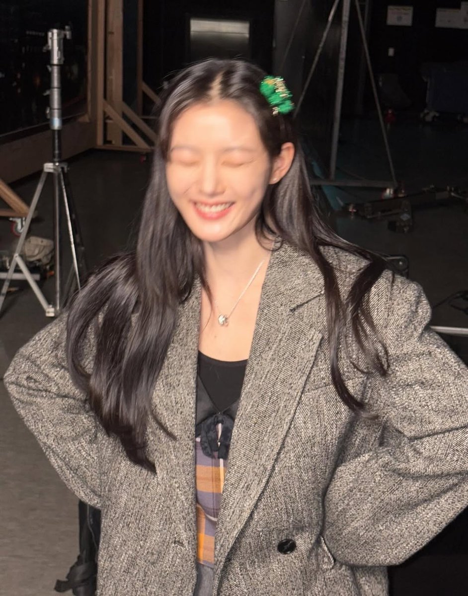 baekahjins's tweet image. the actual love of my life no one compares