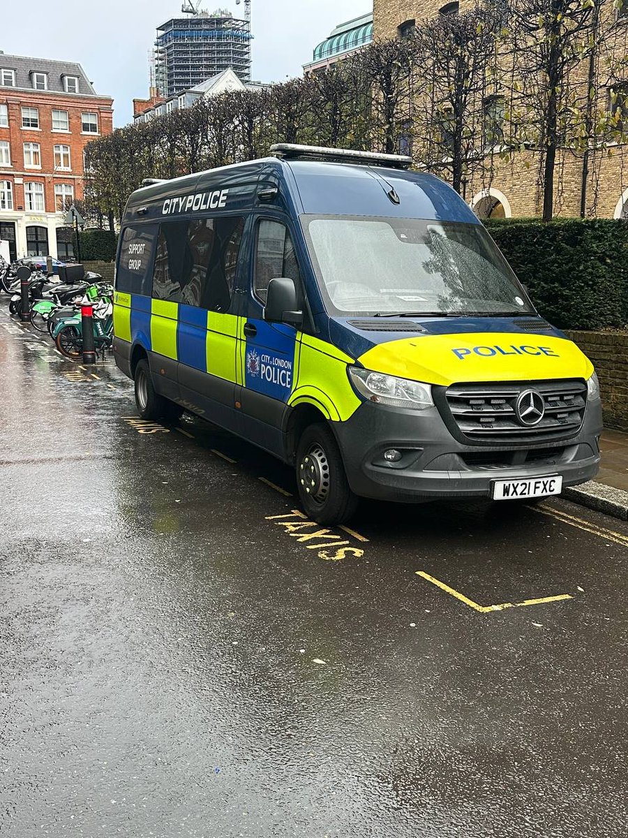 <a href="/TfLTPH/">TfL Taxi & Private Hire</a> Or your police van