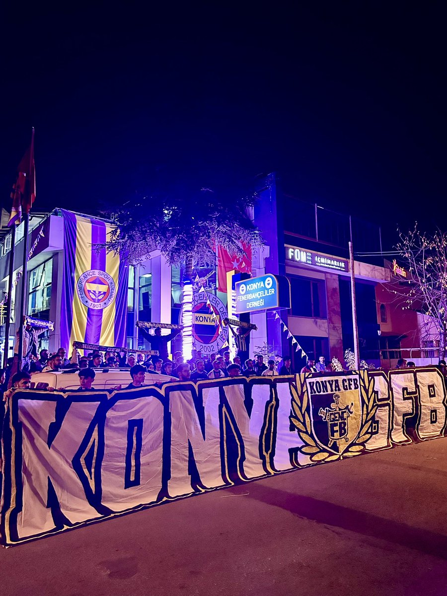 ŞAMPİYONLUK HIRSINI YAŞIYORUZ YENİDEN !

Fenerbahçe’mizin Rizespor karşılaşmasını, Konya Fenerbahçeliler Derneği (<a href="/fenerbahcekonya/">Konya Fenerbahçeliler Derneği</a> )
ile birlikte takip ettik.

#KonyaGFB