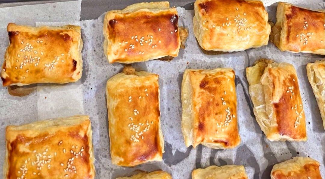 dajalwala's tweet image. Chicken puff patties 🤩😍🤩

Khaso 😇 

#DixieKitchen #Toronto #Khaso