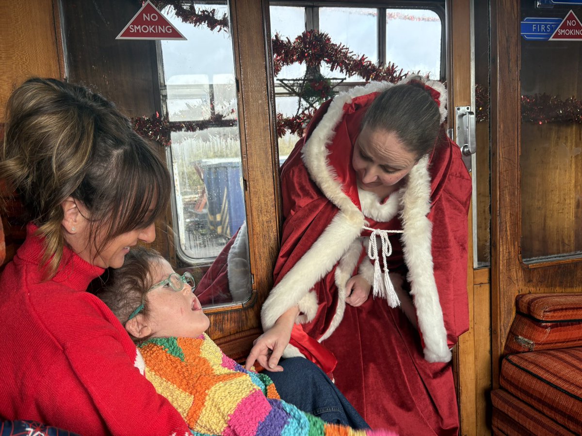 wolvespremier's tweet image. BRILLIANT day on the Chasewater railway today! ….with Olivia and Jonas meeting Santa and his helpers! …..we even saw reindeeers! Thank you @TheRWTCharity for a magical time! ❤️