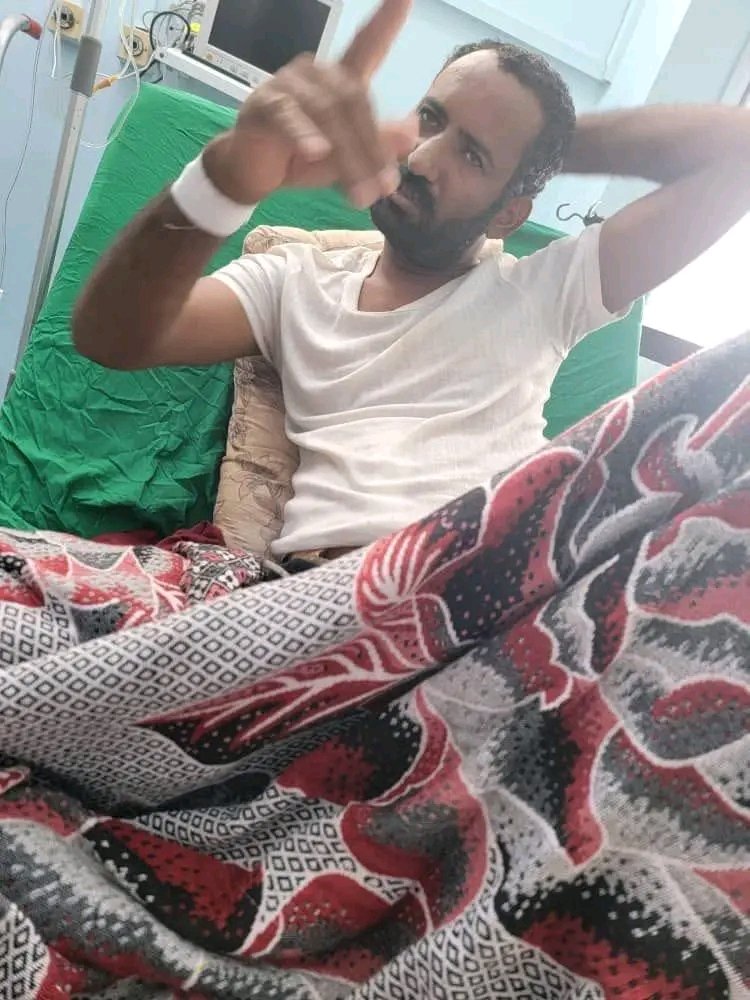 الاسير  عبدة محمد هادي الصبيحي 
الذي اسروه القاعده في ابين 
طبعا قد اعدمو صديق الصبيحي قبل 
ويجي صعلوك يقول لك ابين تتعرض لموامرات
ابين جنوبيه ولها مكان كبير لكل جنوبي اي كان لكن تركها اهلها للقاعده تسرع وتمرح فيها ً