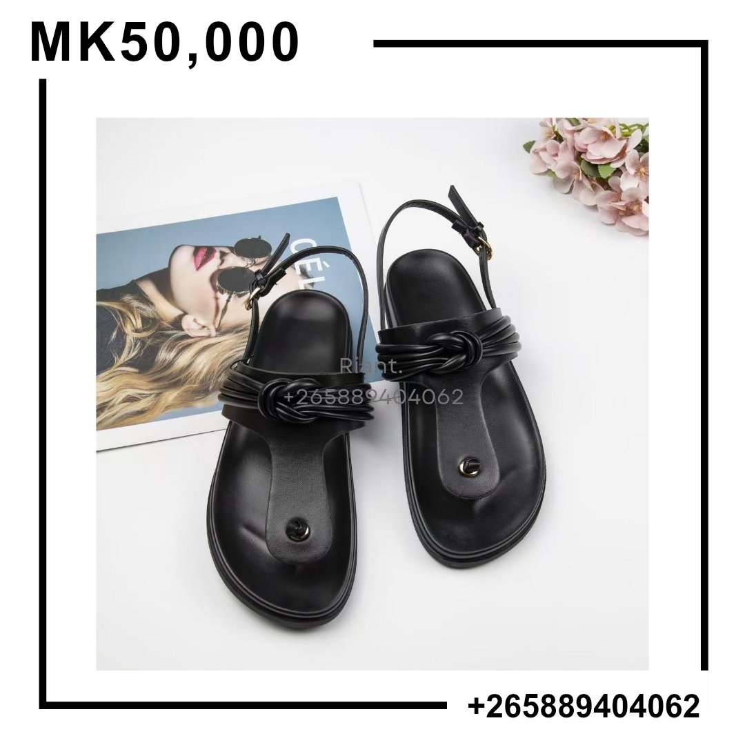 RIANT_mw's tweet photo. Zara sandals 
Mk50,000
Size 37-42 

https://t.co/Rt27xLrKrT https://t.co/PCiUBTg2i4