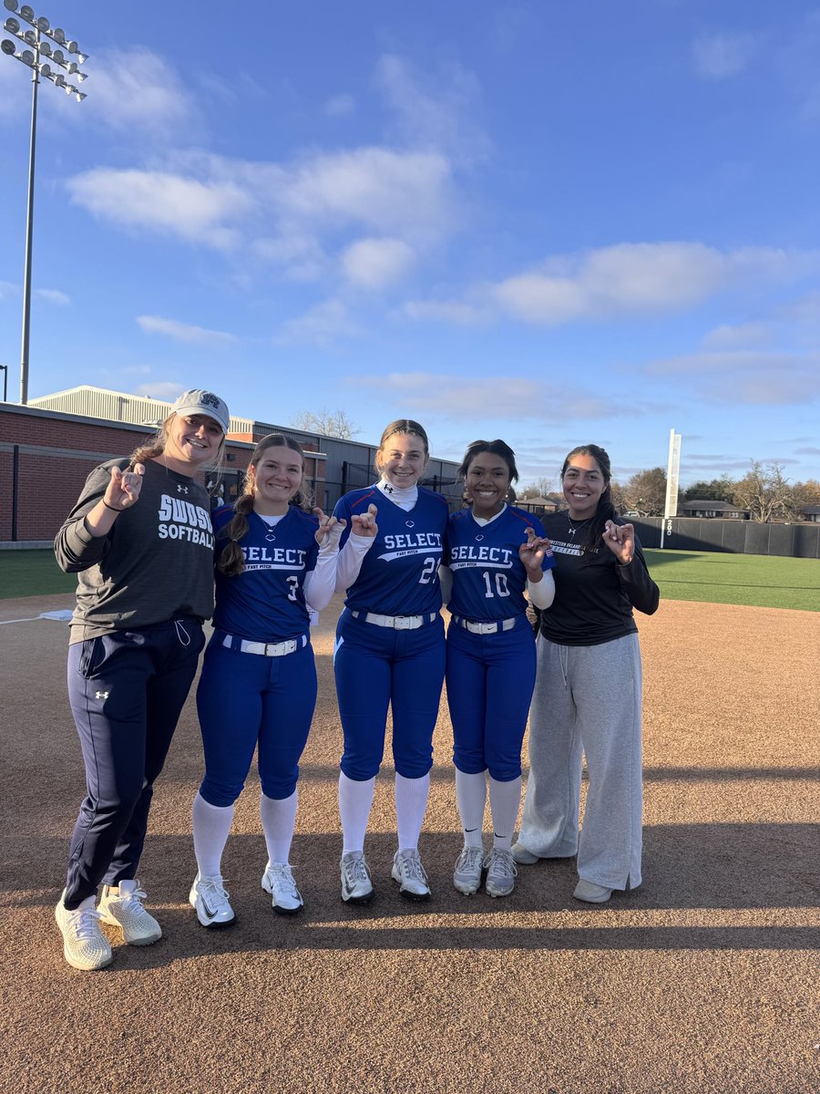 Kelsey Barscewski tweet media