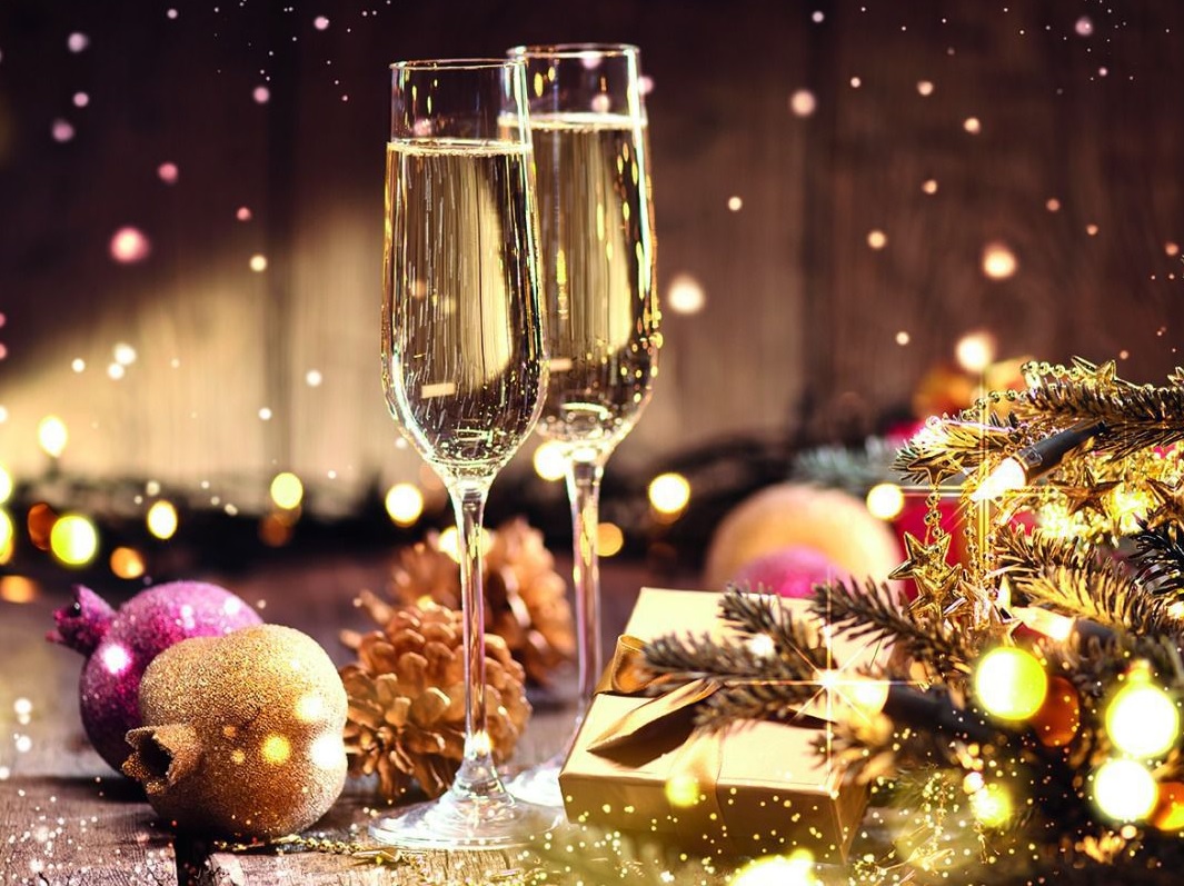 The festive season always demands sparklers to celebrate getting together with family and friends. The Guild presents its annual Fizz tasting event featuring some top wines. Early birds: make your suggestions about what to taste. Register here: ow.ly/8yfj50Xwysj