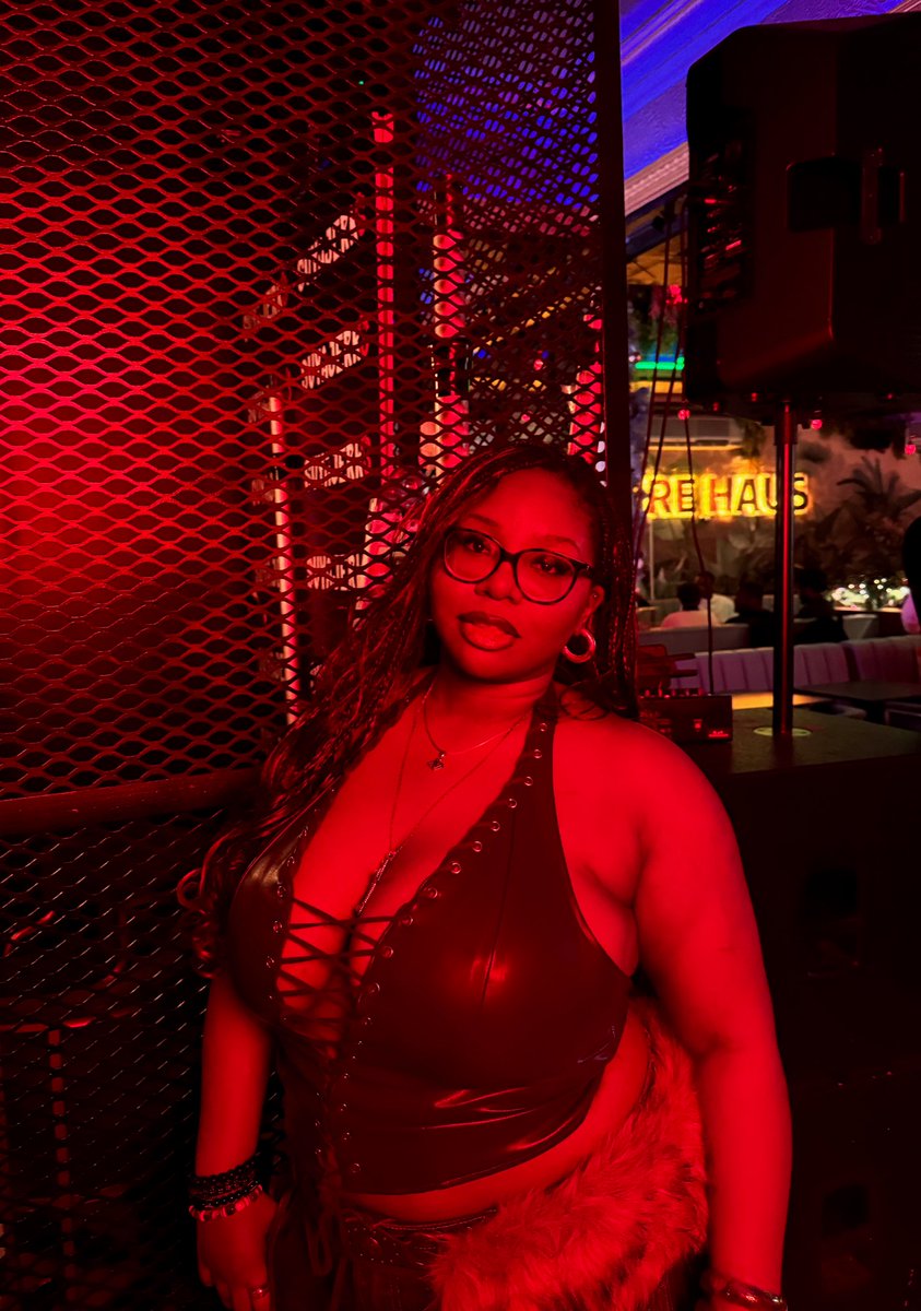 bbyn0sk's tweet image. i love being #youngnturnt!