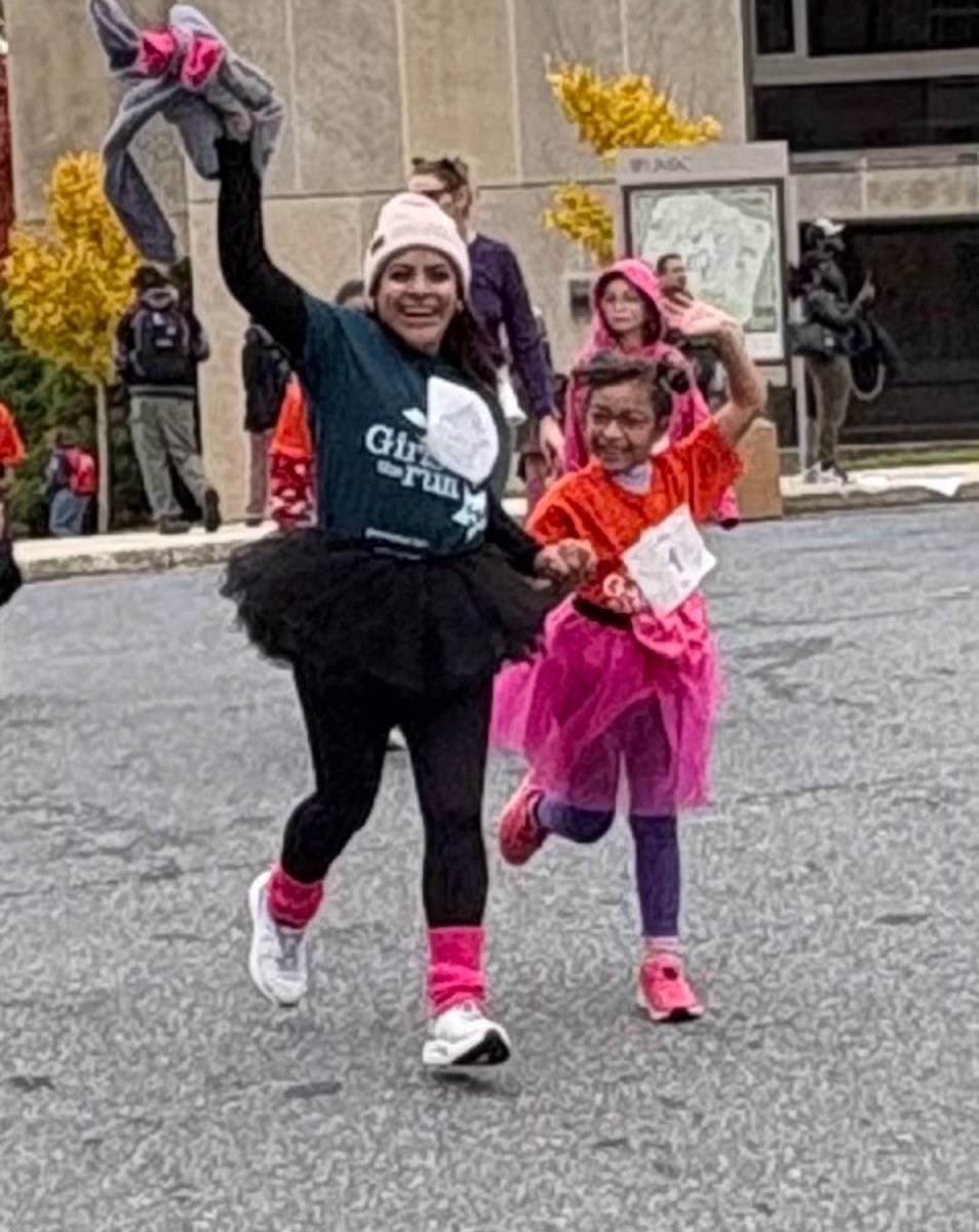LothianAACPS's tweet photo. It's a great day for a 5k! #GOTR https://t.co/xWtMGA7LKv