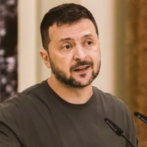 SprinterPress's tweet image. Zelensky said he was “personally grateful” to Donald Trump after the US leader posted an angry message on social media, again criticizing Kiev for its “lack of gratitude.”
“Ukraine is grateful to the United States, to every American heart, and personally to President Trump for…