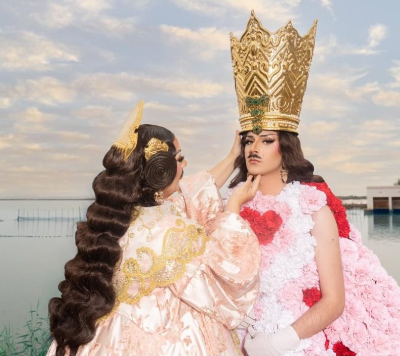 #TeamLacaUdilla, además ya ha ensayado la coronación con este look. ♥️
#DragRaceEs