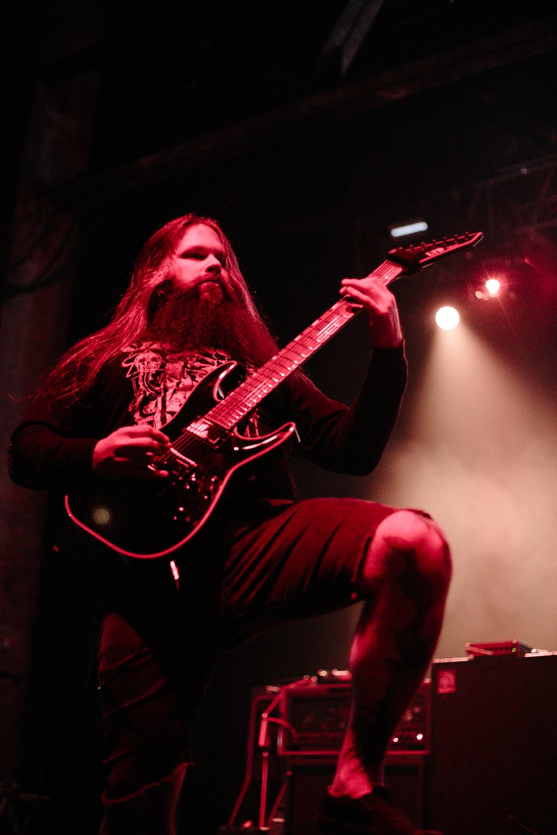 HowWeAreupdates's tweet image. Photos of @atreyuofficial with @Unearthofficial at @TheParamountNY in Huntington, NY on 11-20-25. See our full photo coverage here - tinyurl.com/3x3ttjmu

📷:@TheAndyJimenez