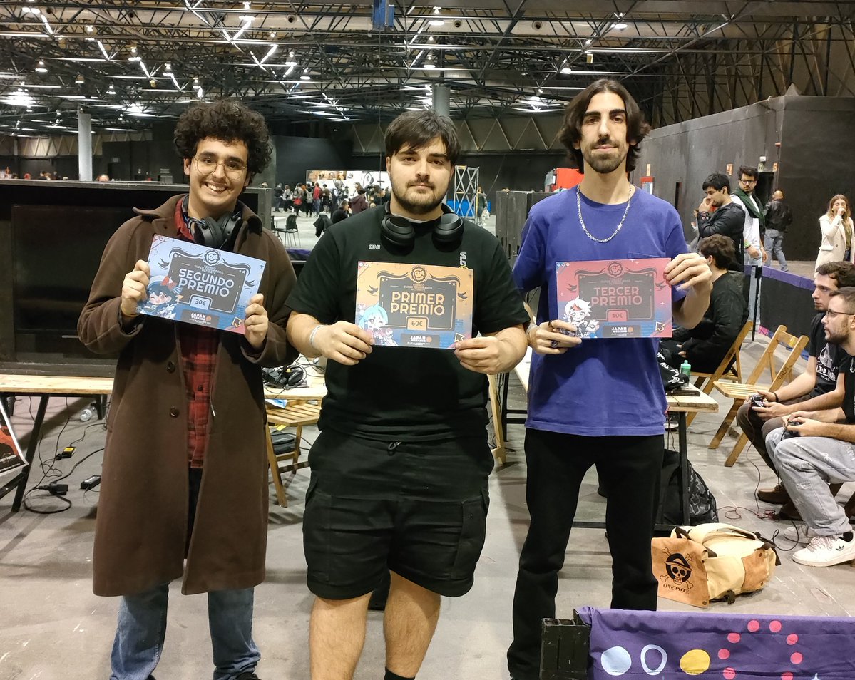 ValenciaSmash's tweet image. Foto del Top 3 singles en esta última Japan Weekend Valencia, muchas gracias a todos los que os habéis pasado durante el fin de semana.

🏆 - @Oni_IcyK
🥈 - @JuanFelipedela7
🥉 - @RoboLuigi