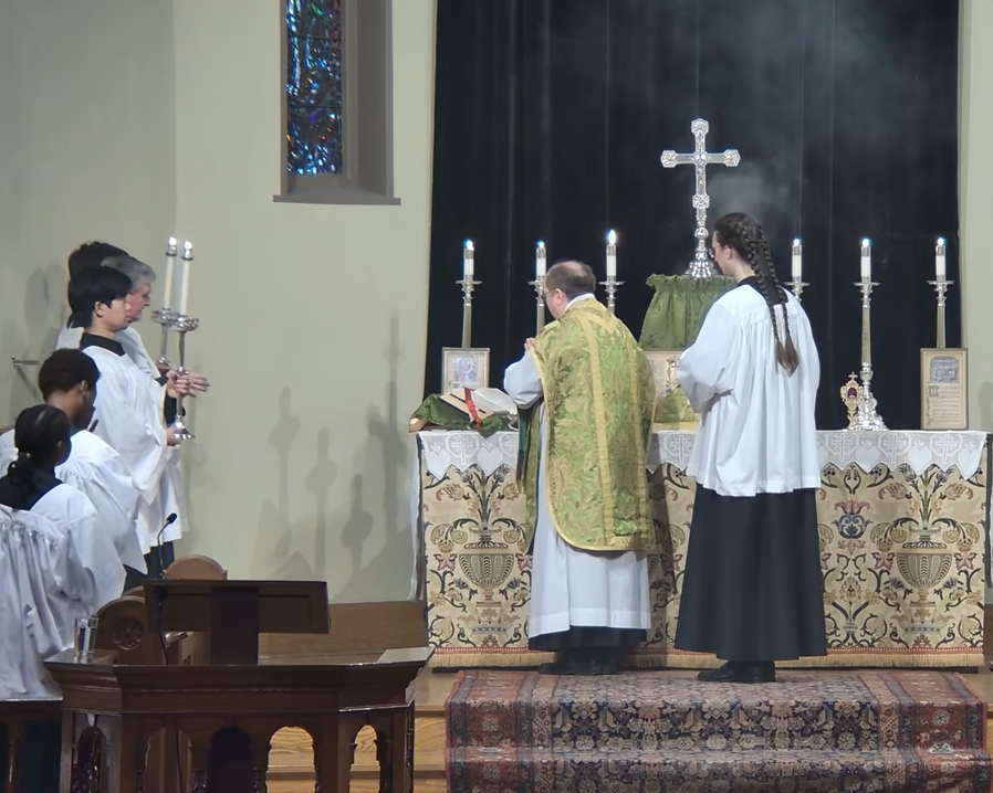 CalvinQuick01's tweet image. Alleluia, alleluia. Out of the deep have I called unto thee O Lord: Lord, hear my voice. Alleluia.

Blessed 'Stir up' Sunday!