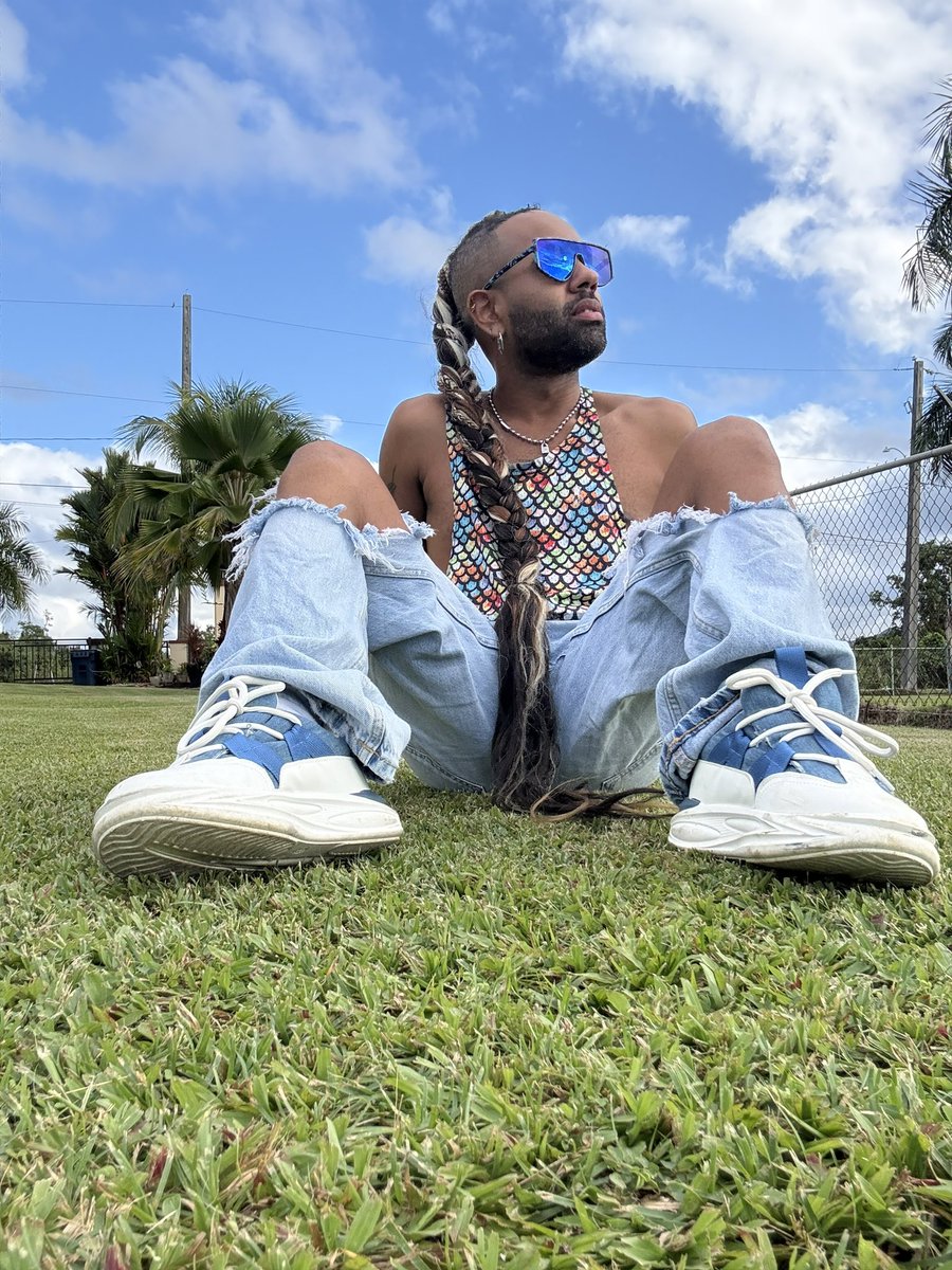 Una con ropa por aquello de

#domingo