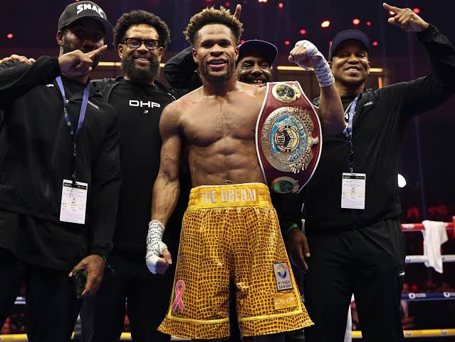 Kingpetty0247's tweet image. Devin Haney in 2024 laughed at,  hated and criticized 

in 2025 3 Division Champ,  Welterweight King 🏆 and P4P fighter 

Great comeback 🔥🔥