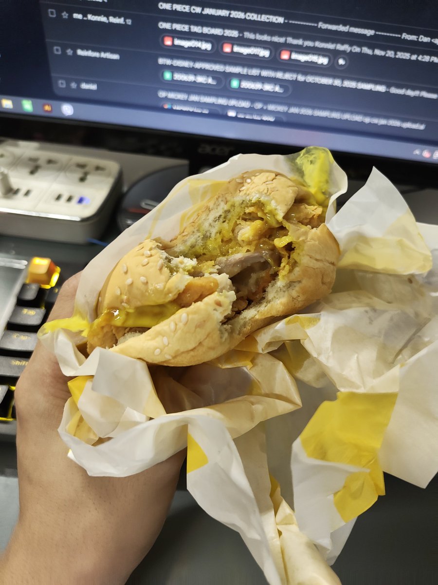 handernandez's tweet photo. Got to try dokito burger and it's a fucking burger alright

S tier https://t.co/SwBfqVxjYf