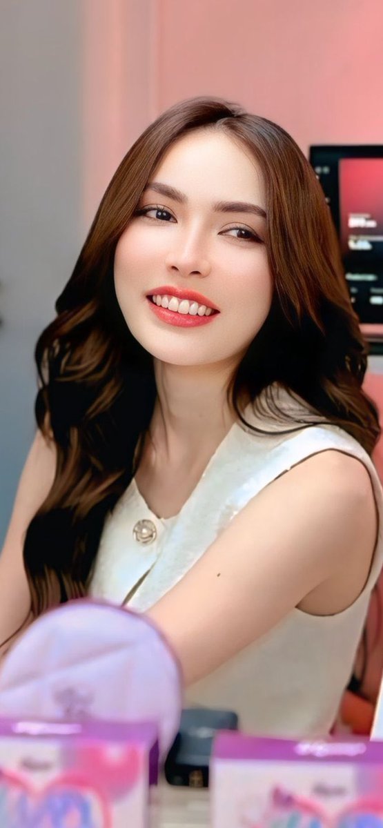 วันนี้ขอให้มีแต่เรื่องดีๆ ที่ทำให้ยิ้มได้ทั้งวันนะคะ 🤍🐰

GLOWING HEART CHARLOTTE24
#ชาล็อตออสติน #CharlotteAustin 
<a href="/itscharlotty/">Charlotte Austin</a>