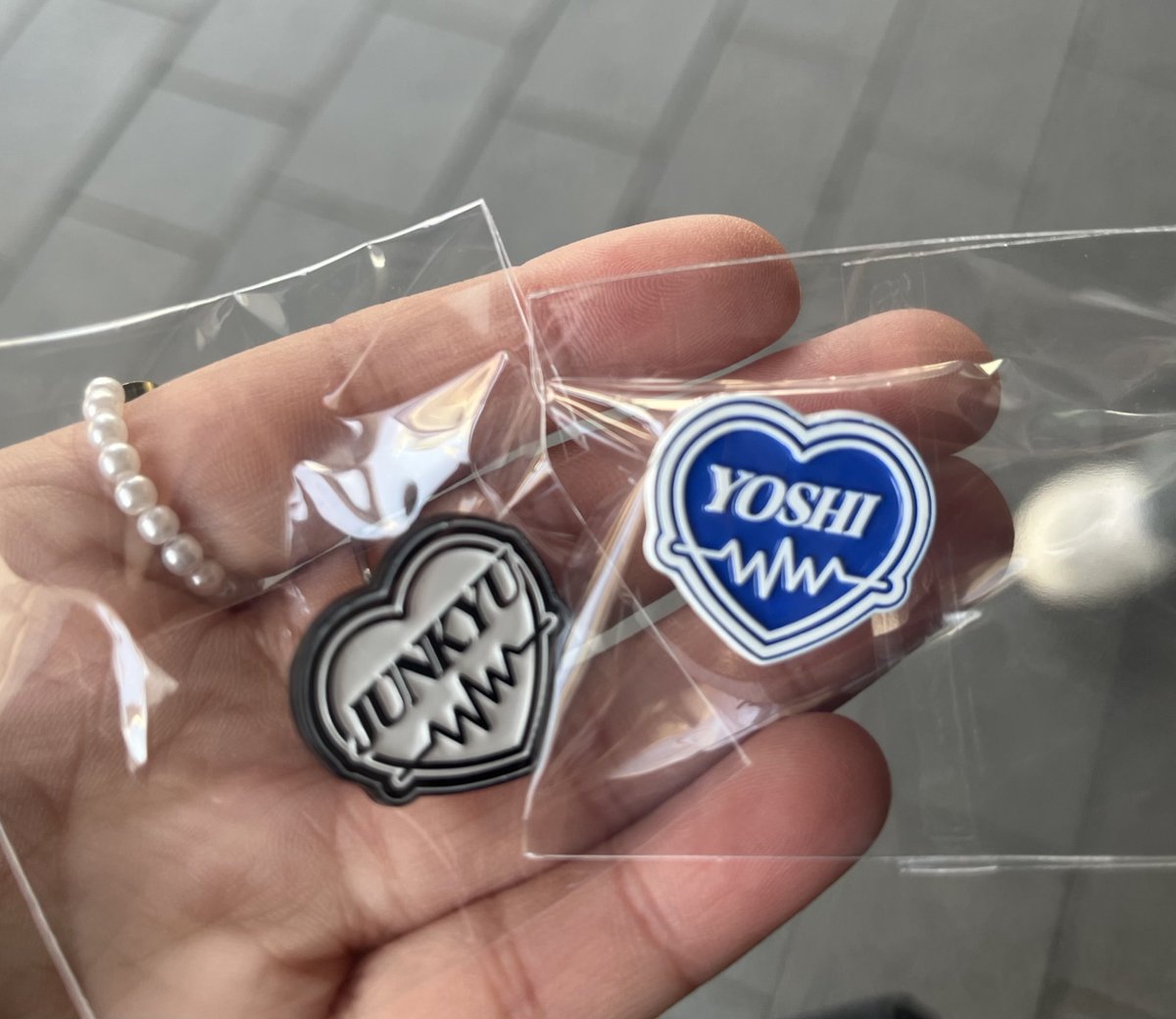 7chilli_chihiro's tweet photo. TREASURE 交換 トレカ カプセルトイ

譲→グッズ特典トレカ(ドヨン)
　　メンシプカプセルトイ(ジュンギュ、ヨシ)
　　カプセルトイ(ジフン、ジョンウ、ハルト)

求→同種　ヒョンソク>ジェヒョク

今現在会場にいます。
お気軽にリプまたはDMください。

#Treasure交換 https://t.co/MGHB2hoiUQ