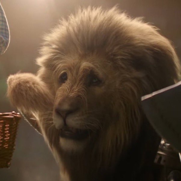 wickedcomfort's tweet image. Elphaba is better than me cause this is what I WOULDVE DONE to that bitchass lion