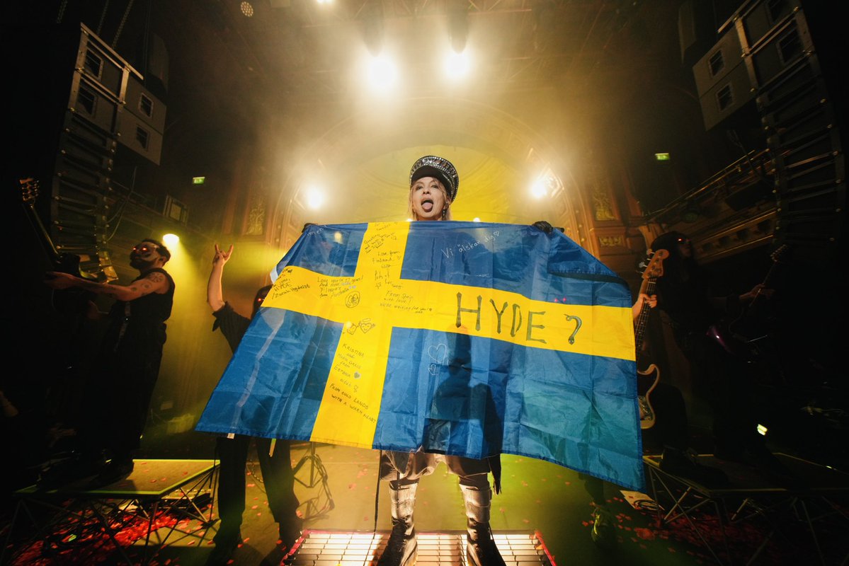 HydeOfficial_'s tweet image. We’ve just completed the tour!
Thank you all for coming! 
I’m already looking forward to the day we can meet again.

#HYDE
#HYDEINSIDELIVE2025WORLDTOUR 
#sweden
#BERNS
#Tourfinal