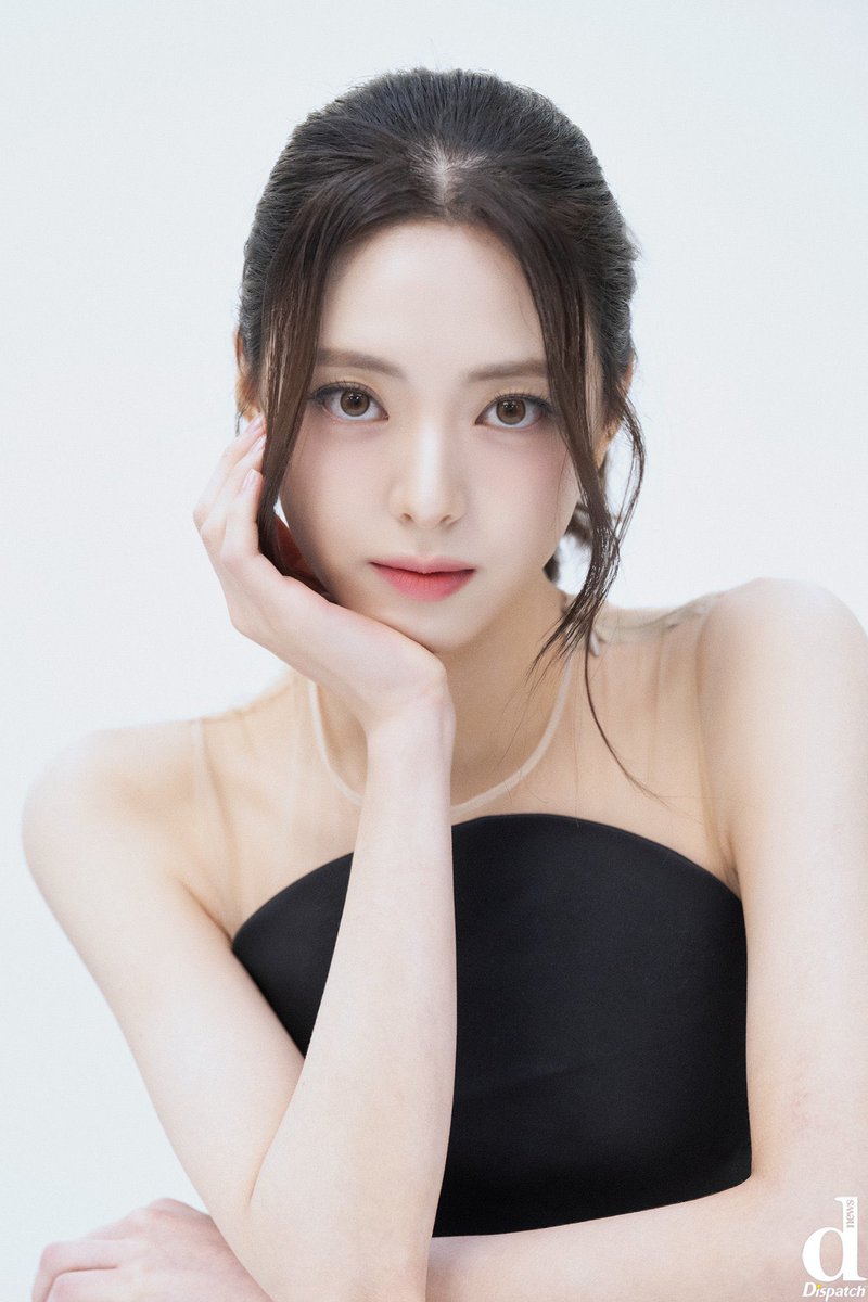 ITZYBRAZIL's tweet image. 🚨 MAIS UM? YUNA foi confirmada como parte do elenco do novo drama da tvN, “My Favorite Employee”, com estreia prevista para 2026. Sendo esse o segundo drama dela.

#ITZY #YUNA @ITZYofficial