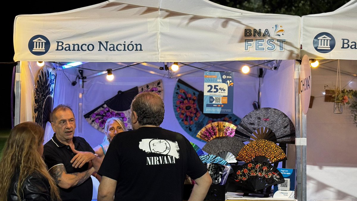_charlycardozo's tweet photo. ✅  Y en la misma zona de la ciudad, el #BNAFest donde Desarrollo Económico y Empleo @DesarrolloRos de @MuniRosario acercó a emprendedores que participan de los programas locales en este evento que visitó la ciudad con @BancoNacion https://t.co/MKgoGKk4y5