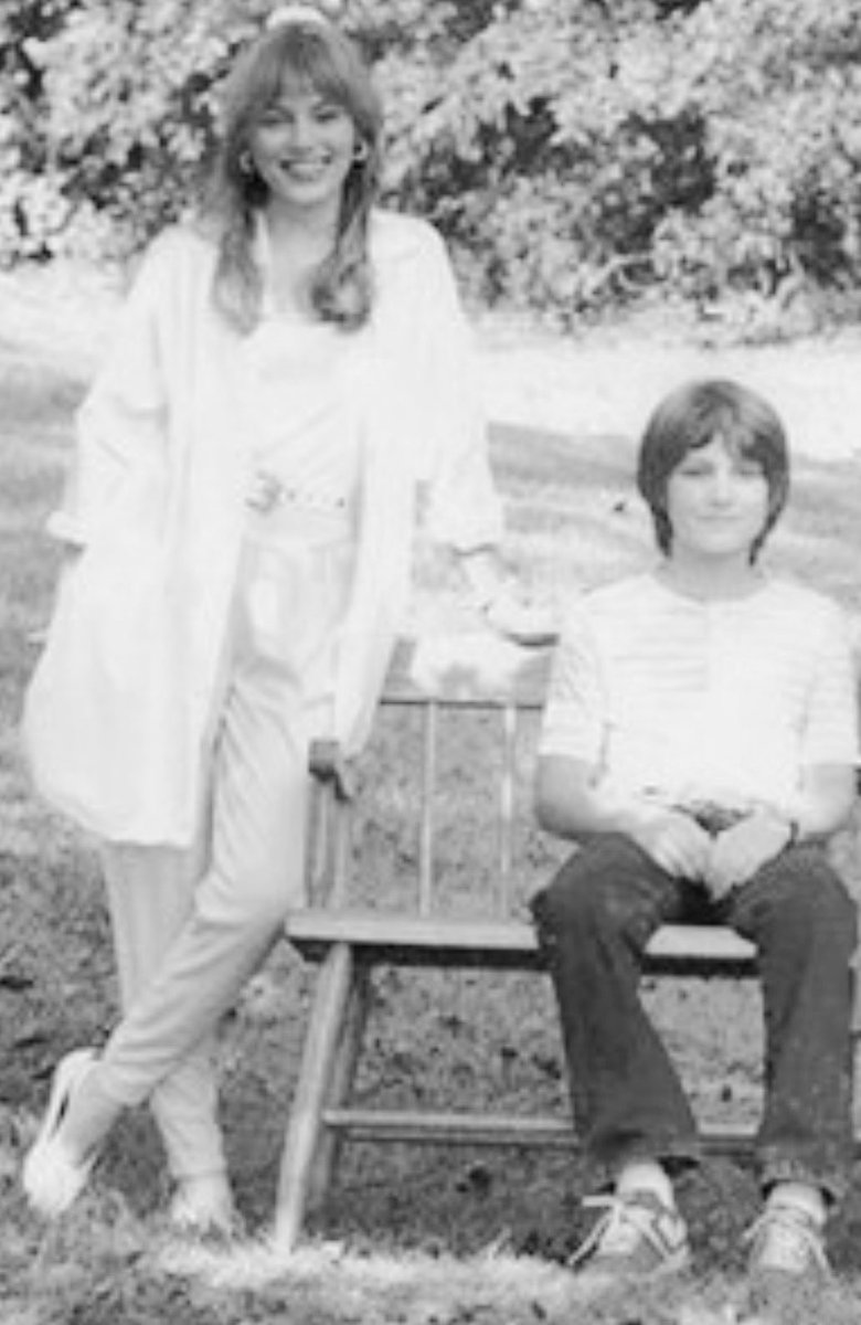 .  .  .𝒂𝒏𝒅 𝒅𝒐𝒏’𝒕 𝒍𝒐𝒔𝒆 𝒕𝒉𝒆 𝒘𝒂𝒚 𝒕𝒉𝒂𝒕 𝒚𝒐𝒖 𝒅𝒂𝒏𝒄𝒆 𝒂𝒓𝒐𝒖𝒏𝒅 𝒊𝒏 𝒚𝒐𝒖𝒓 𝒑𝒋’𝒔 𝒈𝒆𝒕𝒕𝒊𝒏𝒈 𝒓𝒆𝒂𝒅𝒚 𝒇𝒐𝒓 𝒔𝒄𝒉𝒐𝒐𝒍.