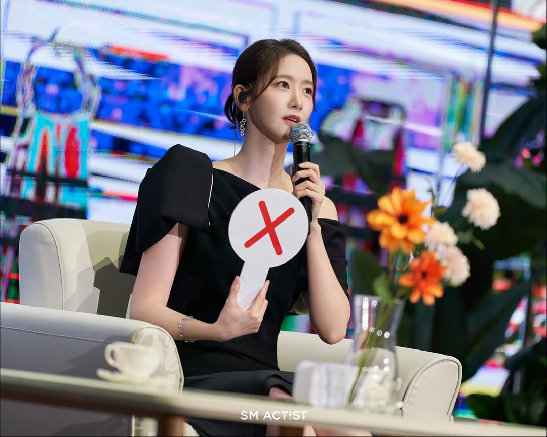 Smileyanie's tweet photo. ‘Bon appétit, Your Majesty YOONA DRAMA FANMEETING In TAIPEI’ 를 마친 임윤아 배우📷 <폭군의 셰프> & 임윤아 배우와 함께한 행복한 시간💕 #임윤아 #LIMYOONA @yoona__lim #tvN #폭군의셰프 #BonAppetitYourMajesty #연지영 #YeonJiYoung #액티스트 #SM_ACTIST
https://t.co/fry0gpTNcc https://t.co/QypFj4aLzc