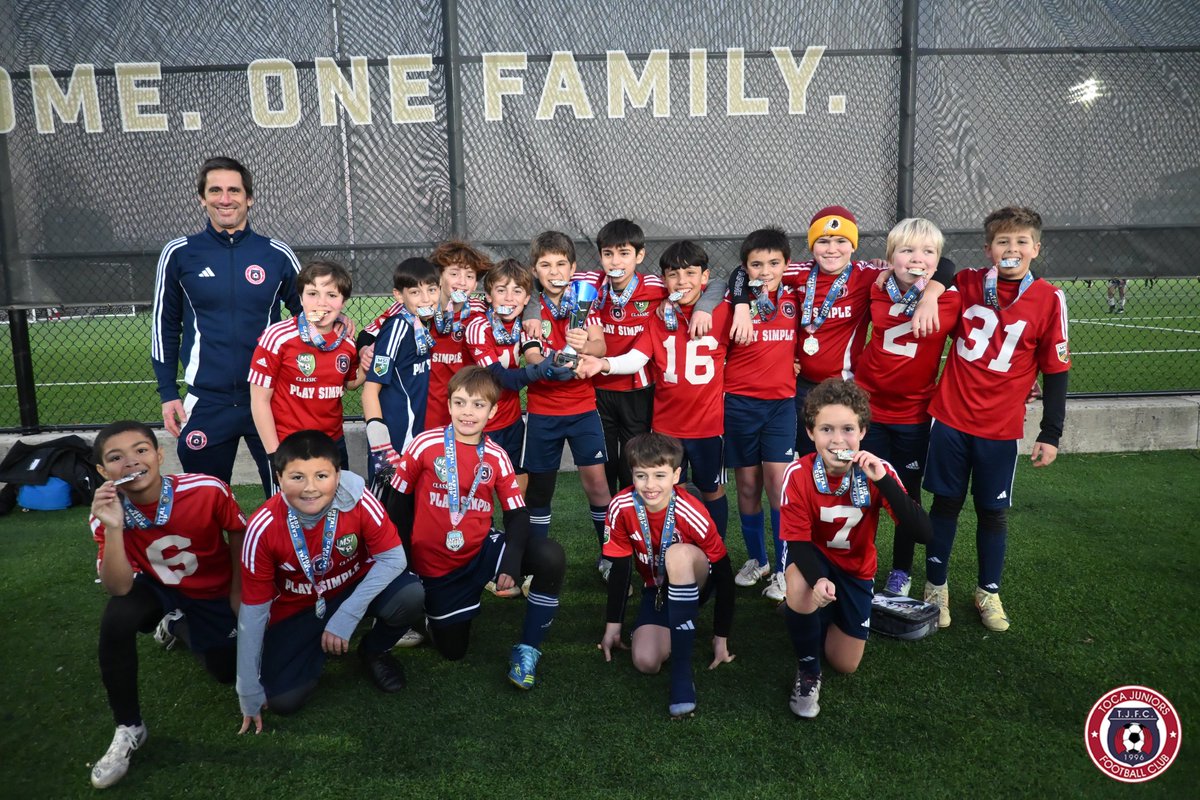 tocajuniorsfc's tweet image. 🏆 2025 Nation&apos;s Capital Cup champions!

⚽️🥇 U12 Boys #VIKINGS

🔵🔴 #WeAreToca #TOCA #tocajuniors #PLAYsimple #Youthsoccer #Futbol #Football #soccer #Boys #activekids #soccertournament #NationsCup