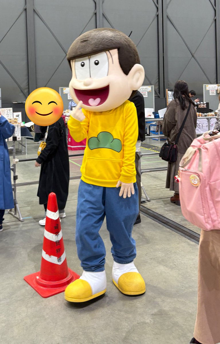 mirai520t's tweet photo. 2日目始まるよー
お待ちしてます！
#モノヴィレ https://t.co/uIIvep1qlL