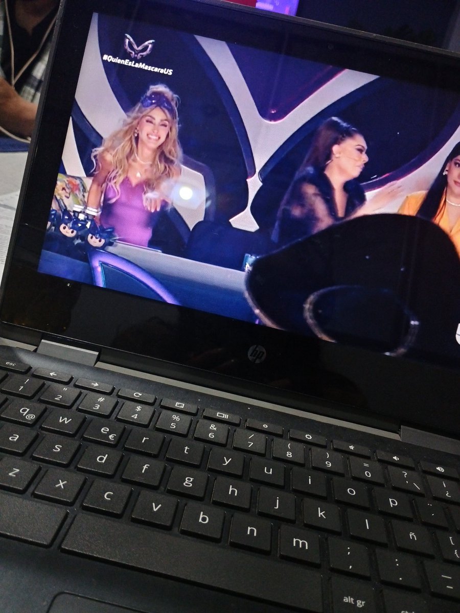 AniFanManiaca's tweet image. empezó el mejor programa de los domingos 🥰🥰