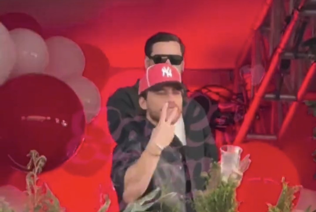 esmeHotmailcom's tweet image. Lo tkm disfrutando del flow fest LOMECAN EN FLOWF