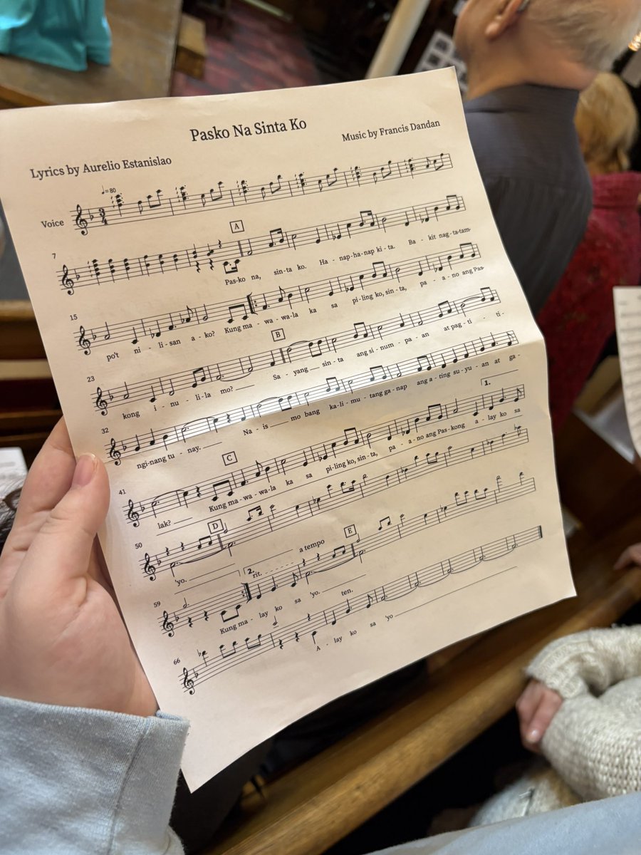 sigurdson_chris's tweet image. Christmas carols, a sing-a-long in Tagalog with a Filipino choir and a song about the Jets game 7 victory over the Blues! A great night with the Dead of Winter Choir.