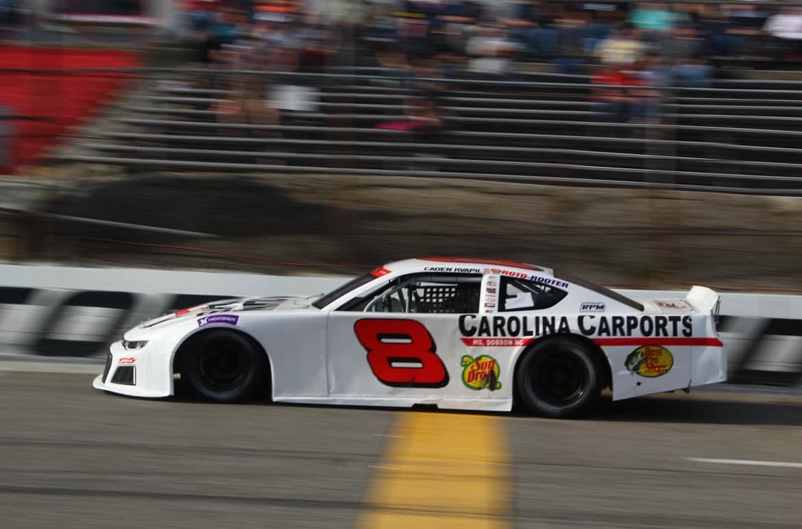 CadenKvapil's tweet image. Got the win last night at @FmSpeedway2025 for the SC400! Started 7th and made it up to 2nd by the halfway break. My dad and the guys made great adjustments and we were able to control most of the second half to get a dominate win! It was cool to finish 1-2 with my brother after