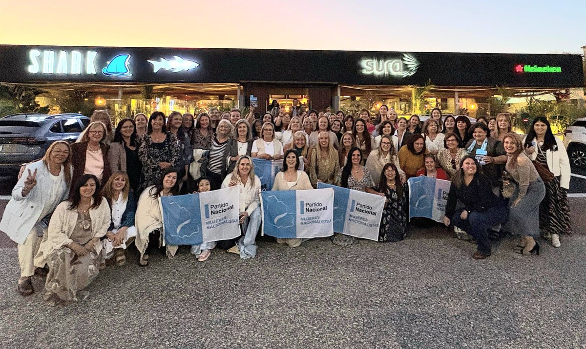 Cerramos un nuevo año. 

Unidas como siempre, fortaleciéndonos para seguir avanzando.

#MujeresNacionalistas <a href="/PNACIONAL/">Partido Nacional</a>
