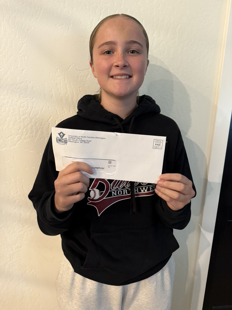 MckinleyMecum51's tweet image. Thank you @UNCWsoftball and Coach @AbbeyLatham for the mail. Looking forward to learning more about the program. @ExtraInningSB #nwbullets @NWBulletsSB