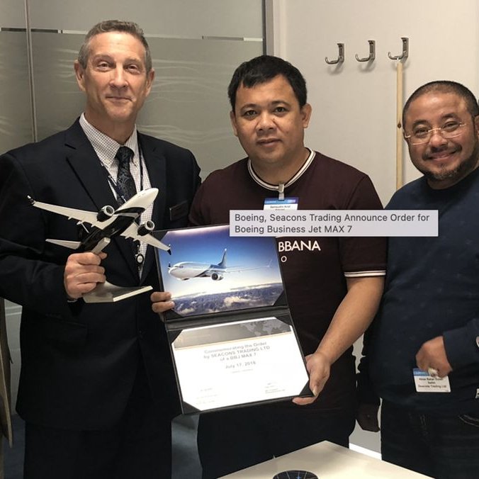 O5Bravo's tweet photo. Jangan meremehkan supir sebagai starting career di 🇮🇩. 

Duitnya bisa lebih banyak daripada bapak-bapak perlente lulusan kampus top US dan Europe yang turun naik Alphard di SCBD. 🤣🤣🤣 https://t.co/7COWY7jWa0