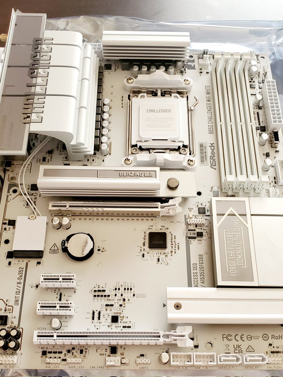 白川@PCたくさん作ってる (@hiruto200) / Posts / X