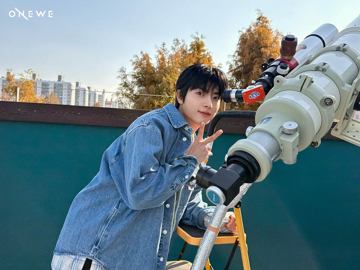 [#WE_SPACE]

💜 KANGHYUN 
DAY BEHIND 💜

📸 onewe.co.kr/contents/6922f…

#우리의_도파민_강현이의_UFO가_착륙한_날
#UFO_CHASER_KANGHYUN_DAY