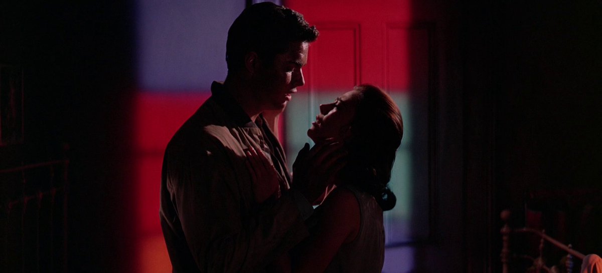 PabloPlanovsky's tweet image. Una maravilla cómo resaltaban los colores en la época Technicolor del cine. Rear Window, West Side Story, Gone With The Wind, The Wizard Of Oz, y varias más, se siguen viendo muy bien.