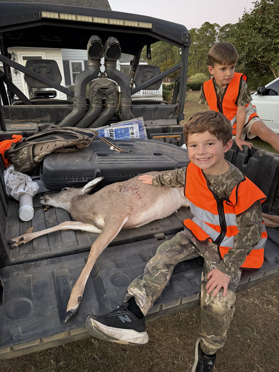 Buck Robinson tweet media