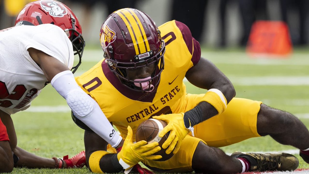 Blessed to Receive an offer from Central state 

<a href="/CoachMcCray9/">🌹Mike McCray II🌹</a>