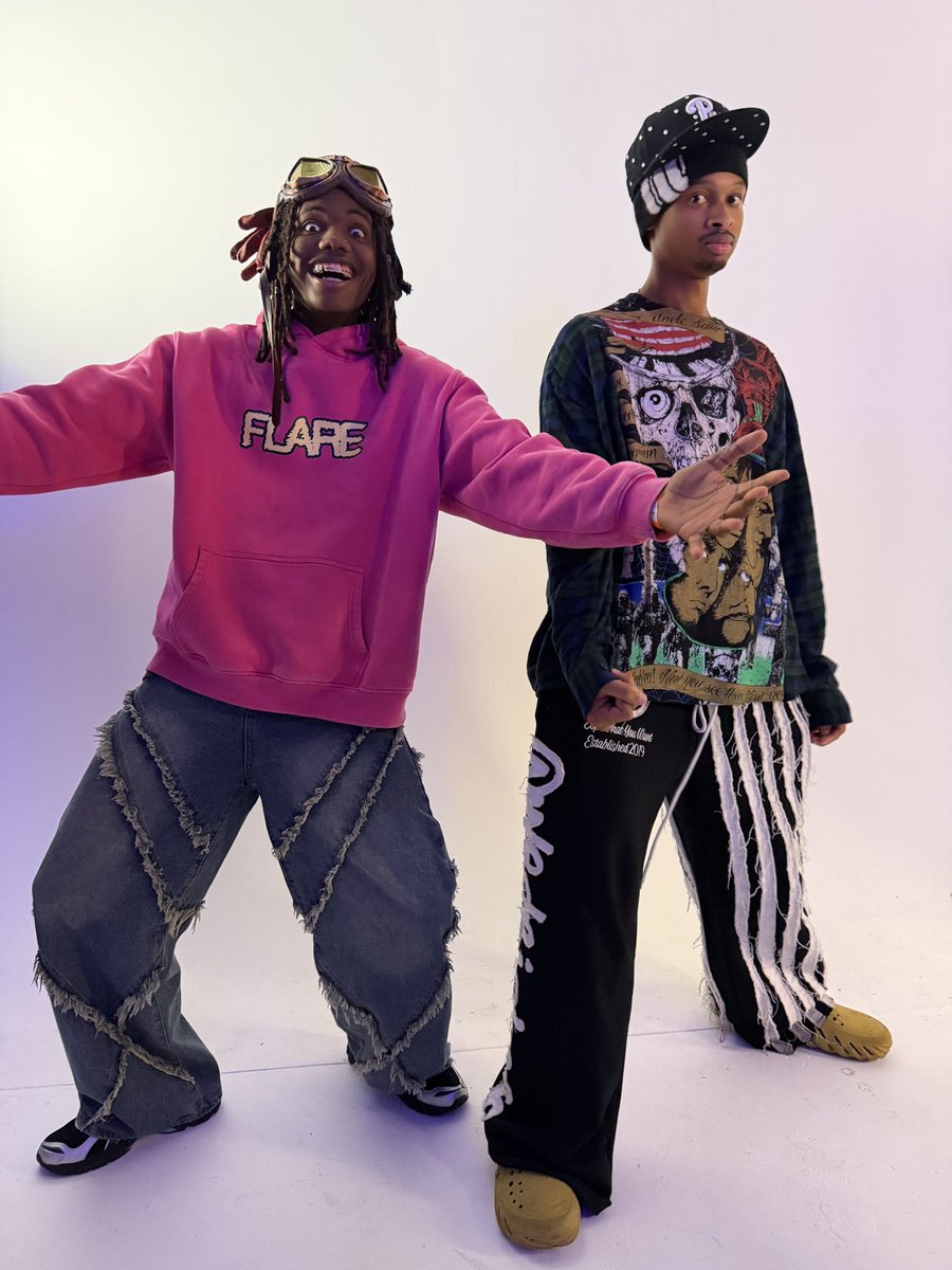 ibreathemusic1's tweet image. If detahjae is not performing at Camp Flog Gnaw next year….WE RIOT!!!! He is literally THE FUTURE AND ONE OF THE LEADERS OF THE NEXT GENERATION OF HIP HOP!! DO NOT SLEEP ON HIM!!!